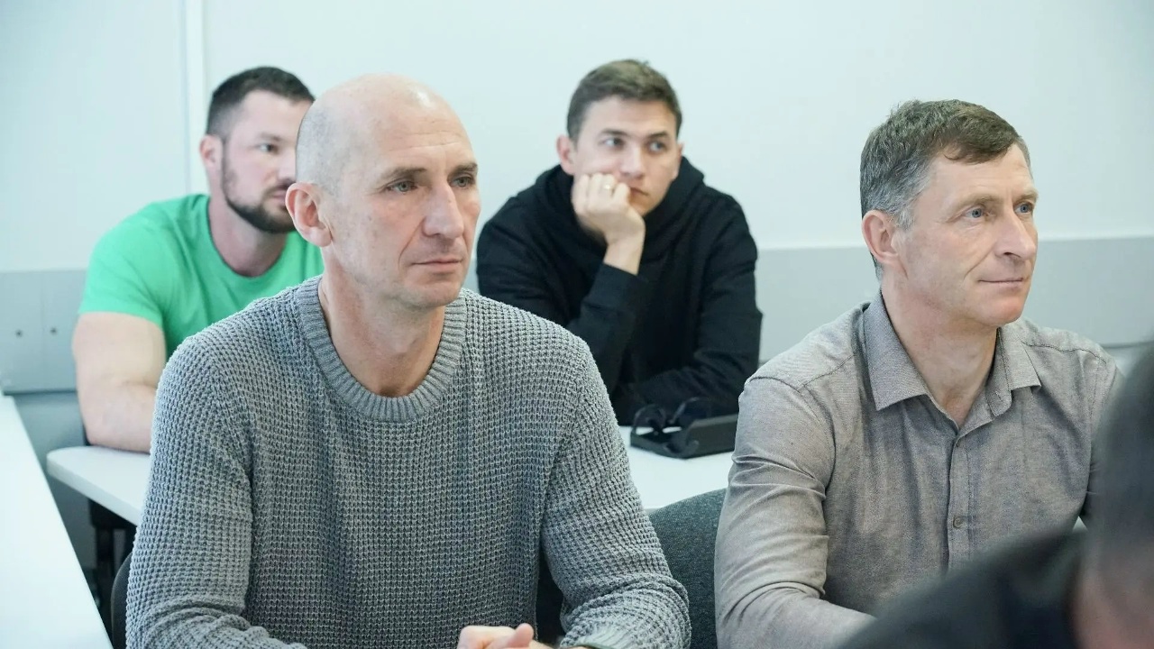 Изображение новости: В Аккредитационно-симуляционном центре прошли занятия по тактической медицине для участников образовательного этапа проекта «СВОй путь»